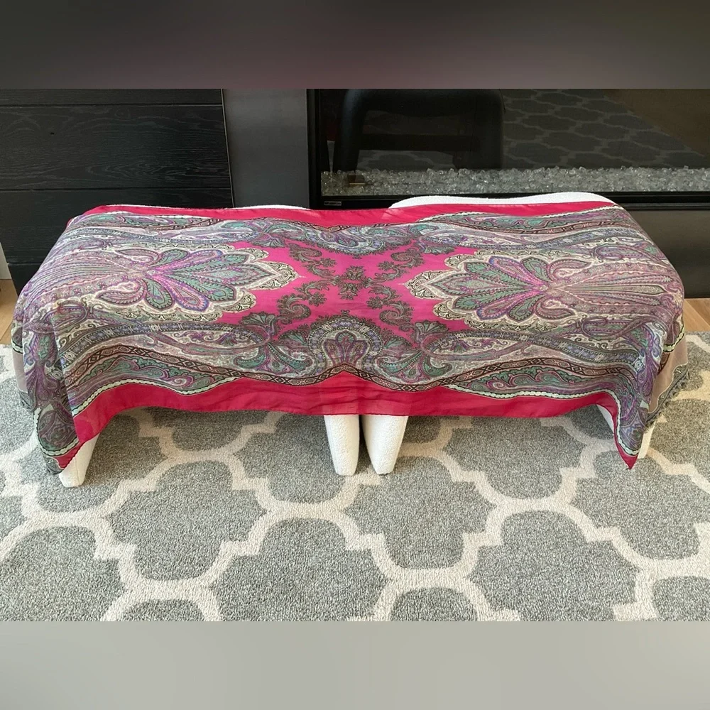 Gorgeous Etro cashmere-silk blend Paisley Scarf 66” x 26”